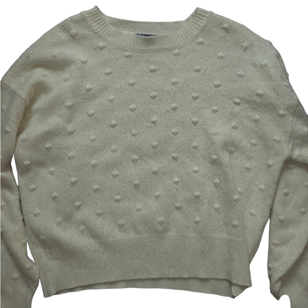 Size XL White Vylette sweater
